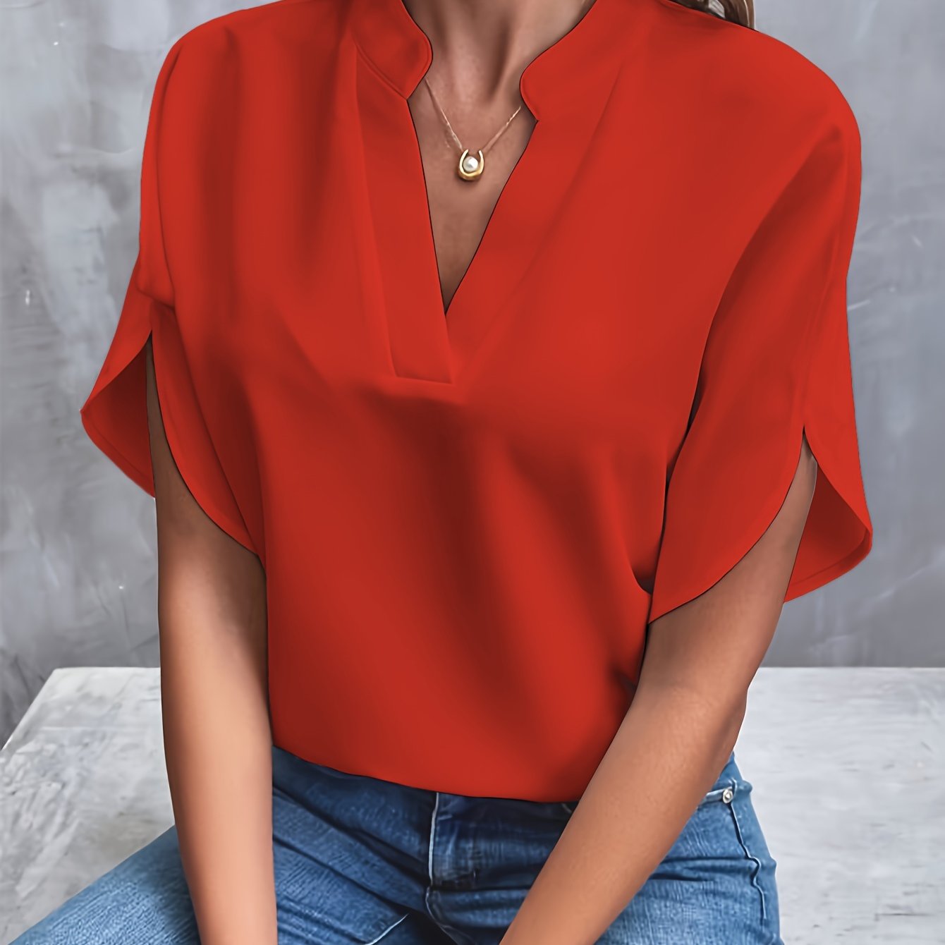 Vivienne™ - Elegant V-Neck Blouse